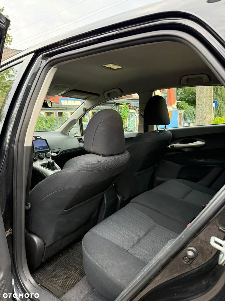 Toyota Auris 1.4 VVT-i - 9