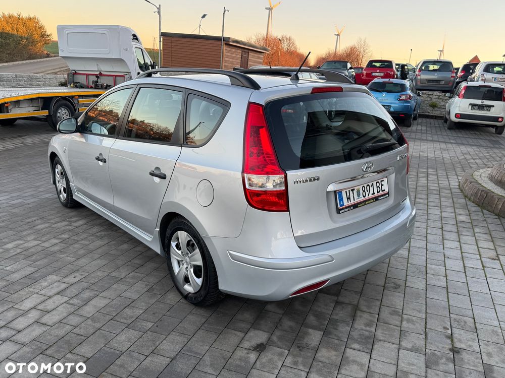 Hyundai i30 1.6 CRDi Base - 3