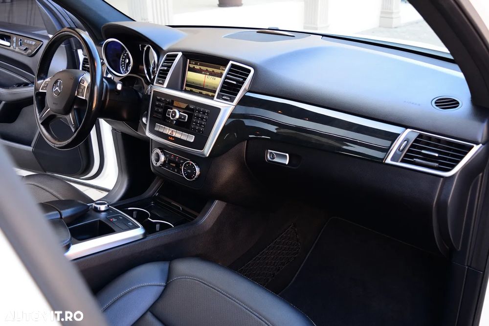 Mercedes-Benz ML - 8