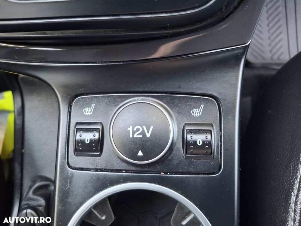 Ford Kuga 2.0 TDCi 4x4 Aut. Titanium - 13