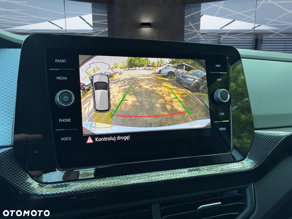 Volkswagen T-Cross - 22