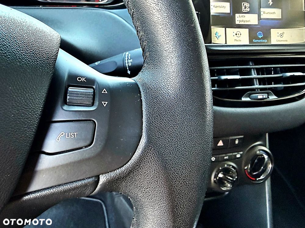 Peugeot 208 e-HDi 92 Stop&Start Style - 37