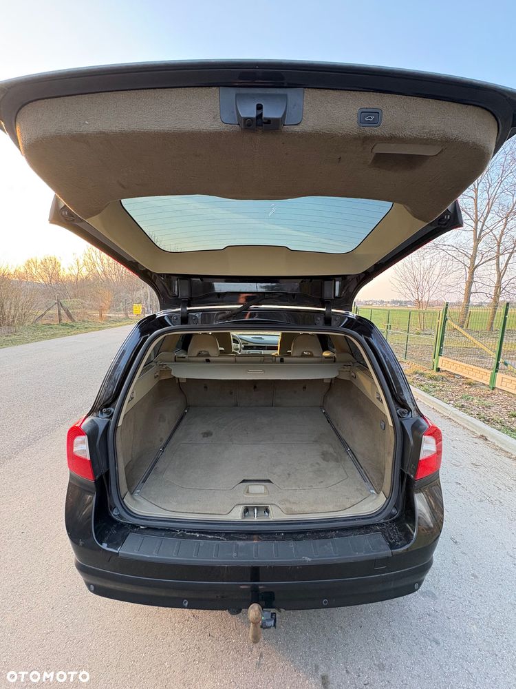Volvo V70 D5 Summum - 7