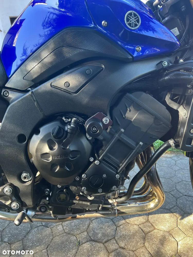 Yamaha FZ8 - 9