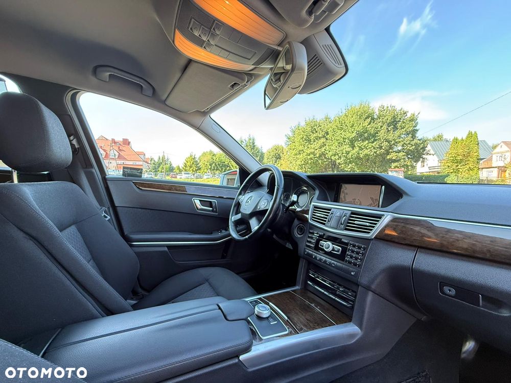 Mercedes-Benz Klasa E 220 BlueTEC 7G-TRONIC Elegance - 28