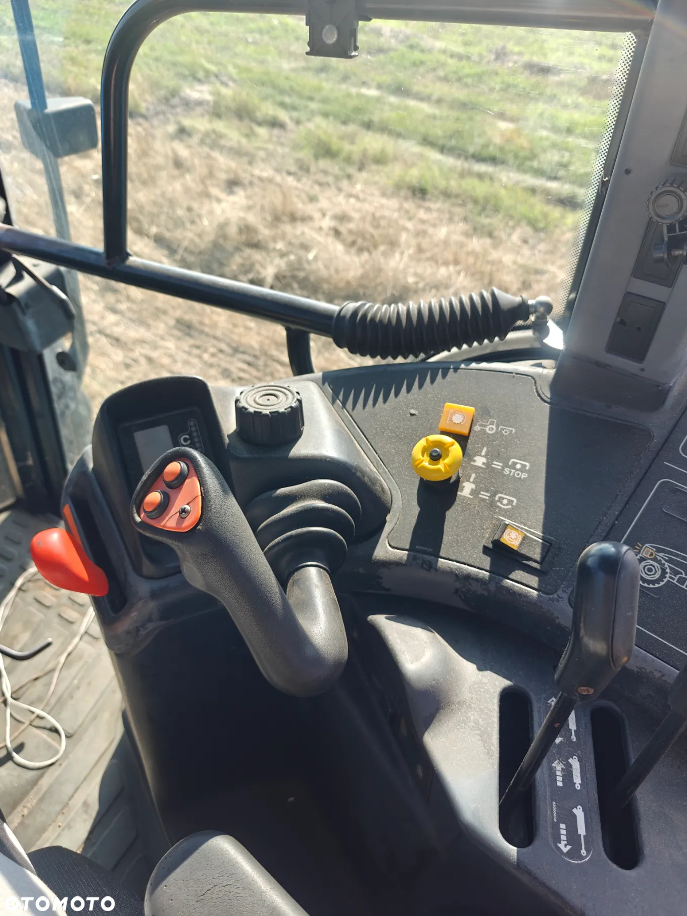 New Holland 8260 - 6