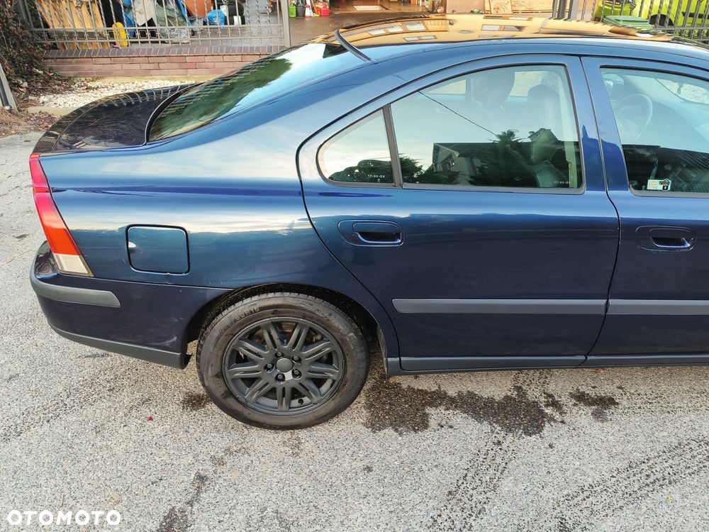 Volvo S60 2.4 Momentum - 30