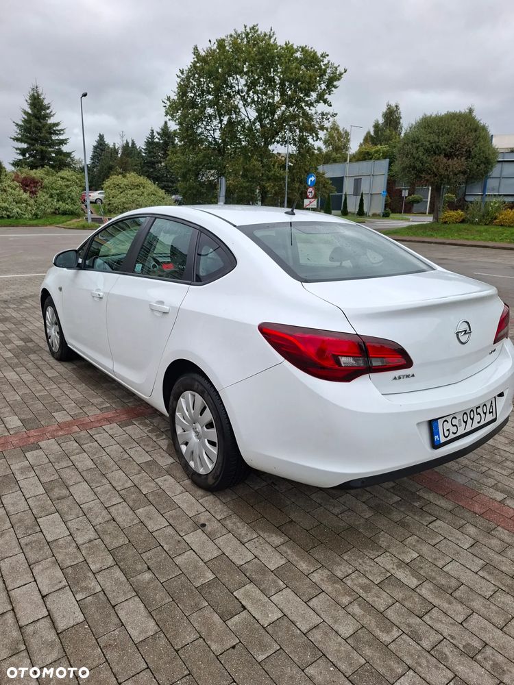 Opel Astra V 1.6 CDTI Dynamic S&S - 9