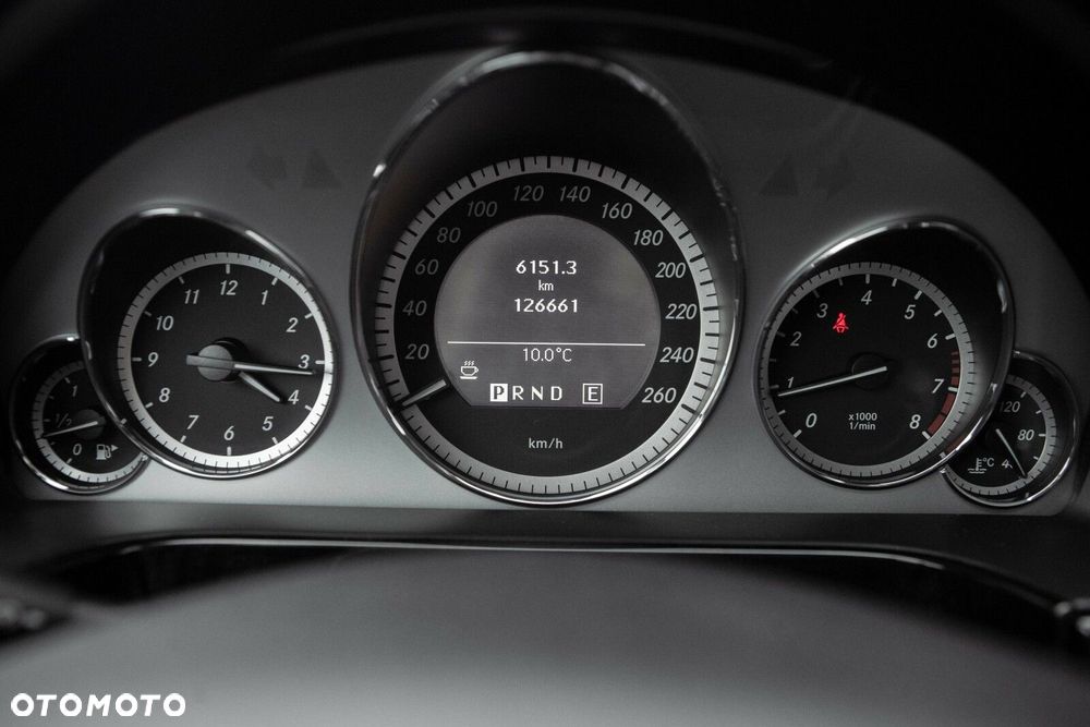 Mercedes-Benz Klasa E - 34