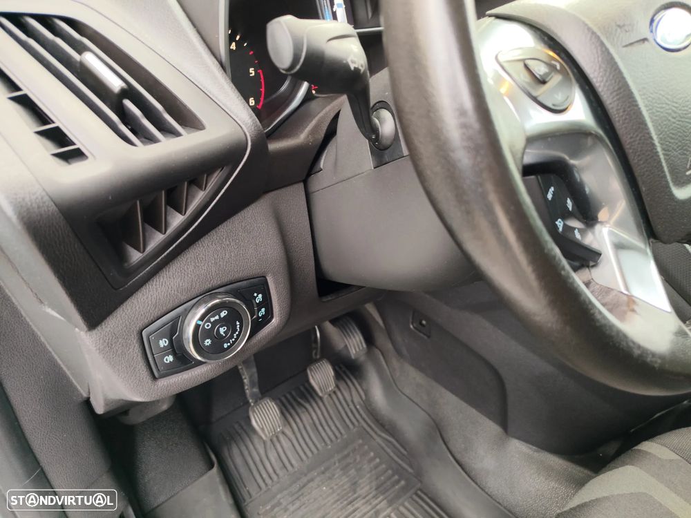 Ford Transit Connect - 21