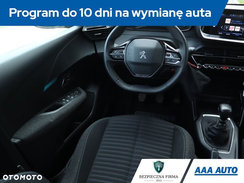 Peugeot 208 - 9