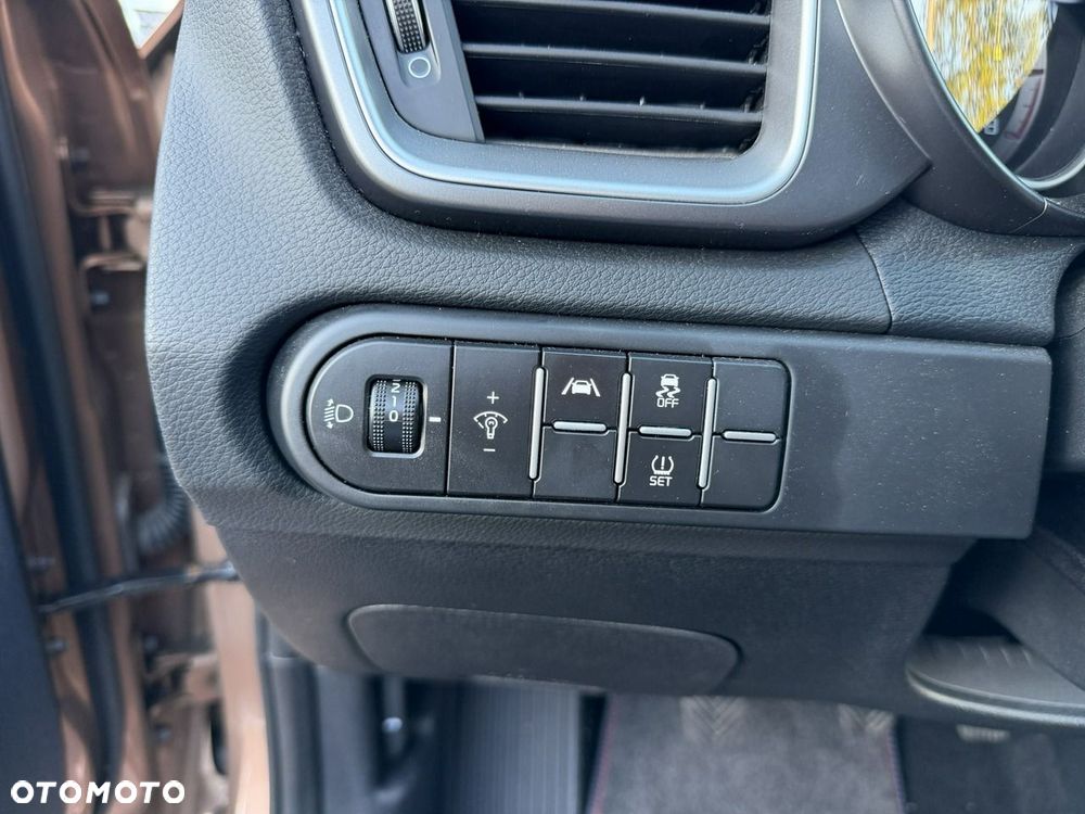 Kia Ceed 1.0 T-GDI Business Line - 21