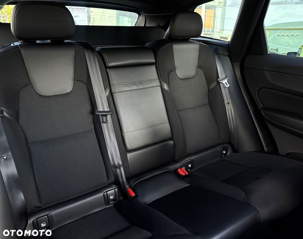 Volvo XC 60 - 24