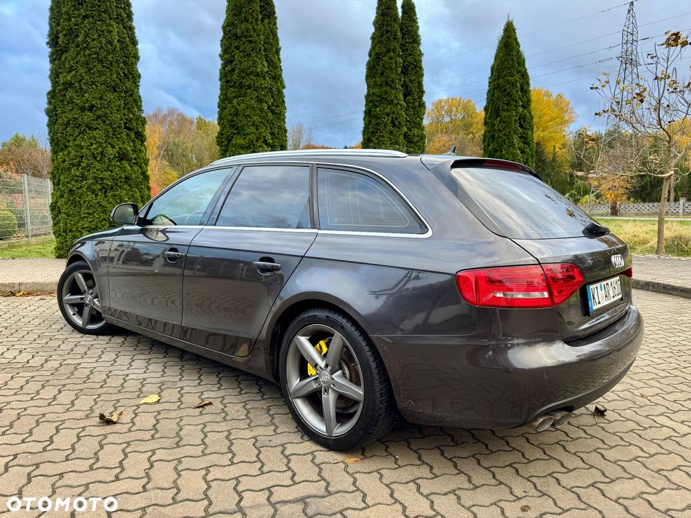 Audi A4 Avant - 4