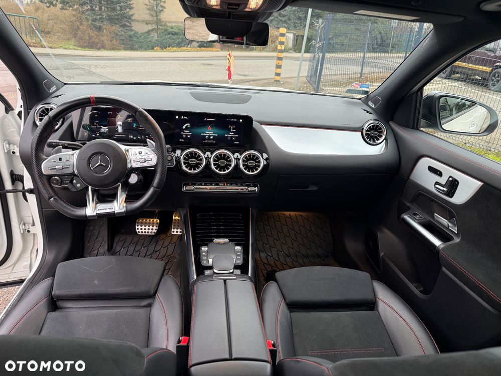 Mercedes-Benz GLA - 19