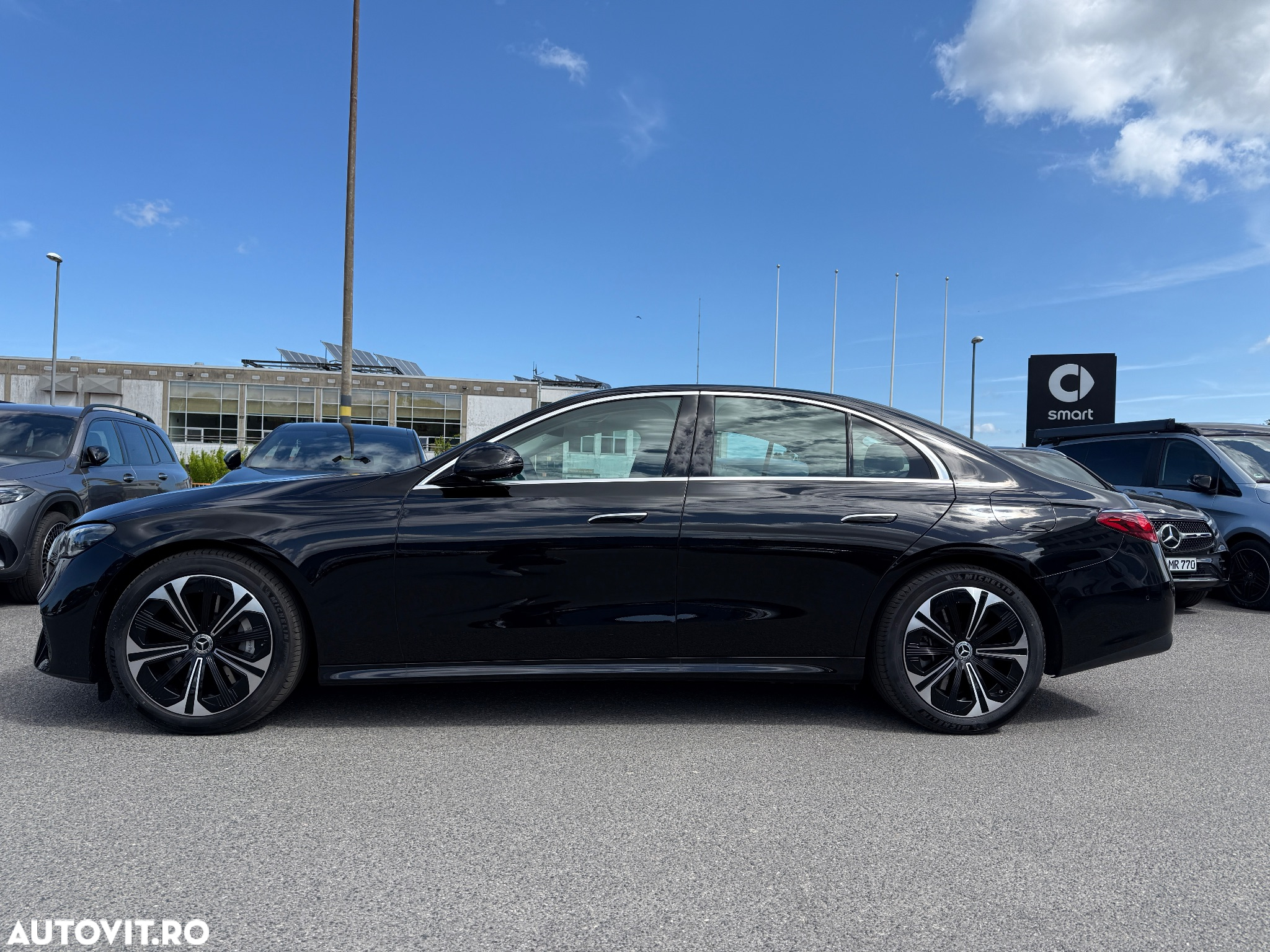 Mercedes-Benz E 300e 4Matic 9G-TRONIC - 2