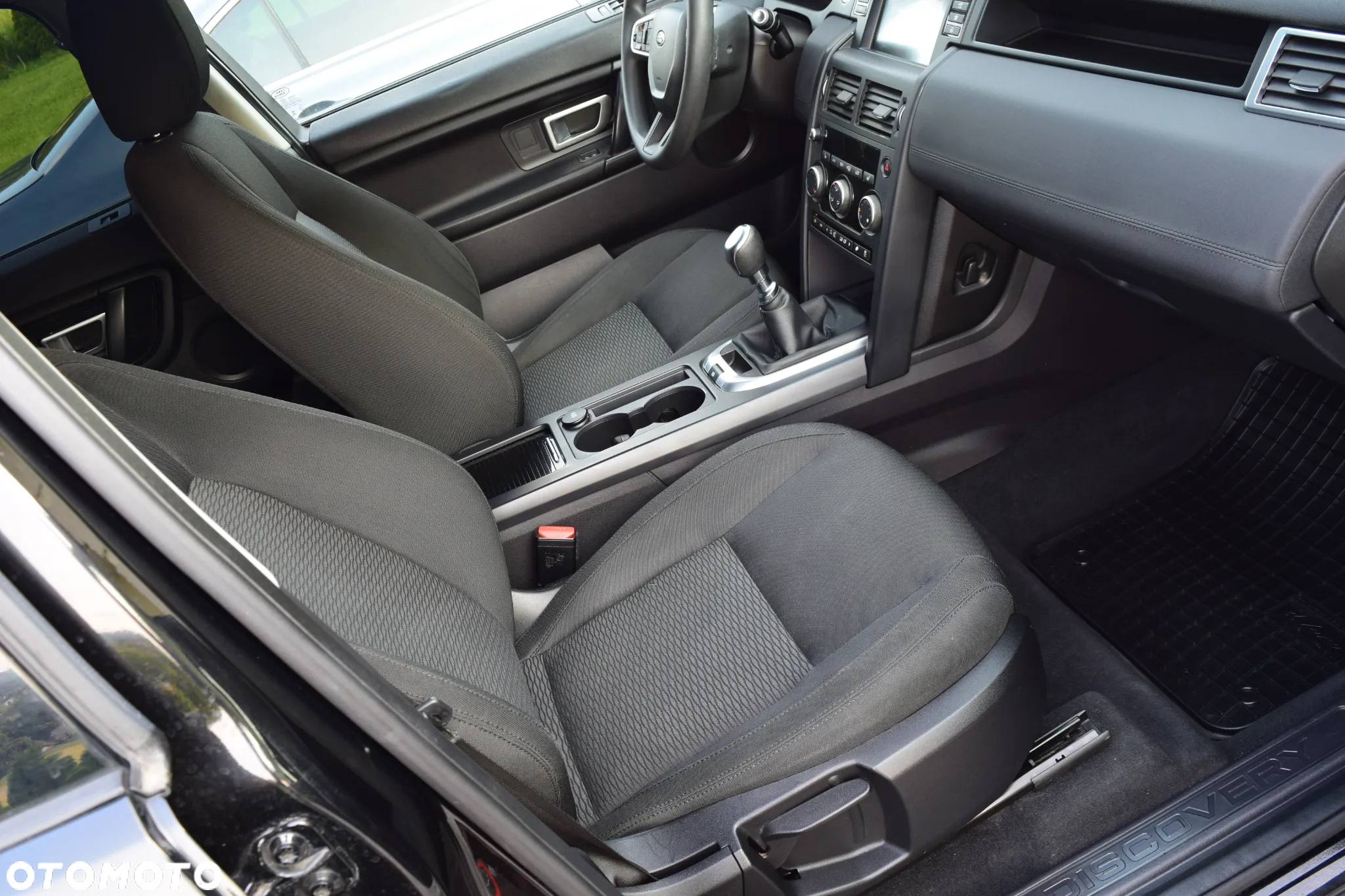 Land Rover Discovery Sport 2.0 D150 - 16