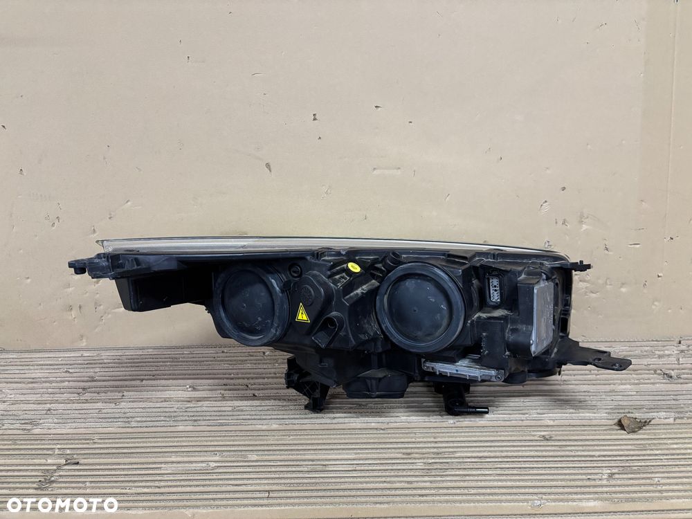 Ford Kuga MK2 lift lampa lewa Xenon  skrętny - 3