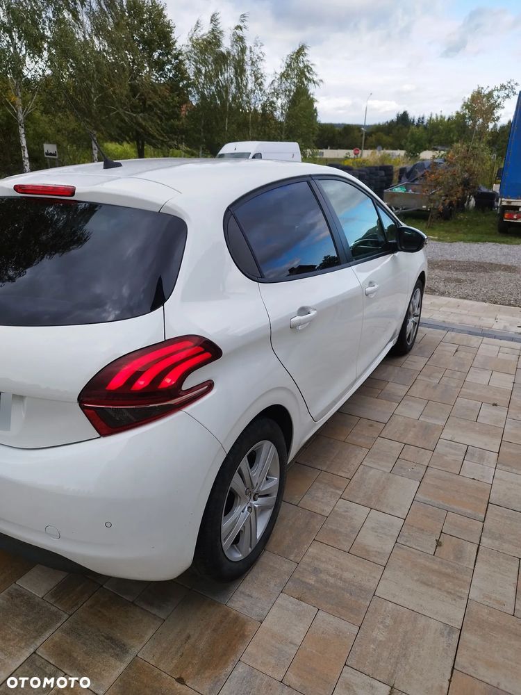 Peugeot 208 1.2 PureTech Style - 4