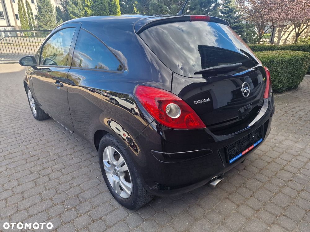 Opel Corsa 1.2 16V Enjoy - 4