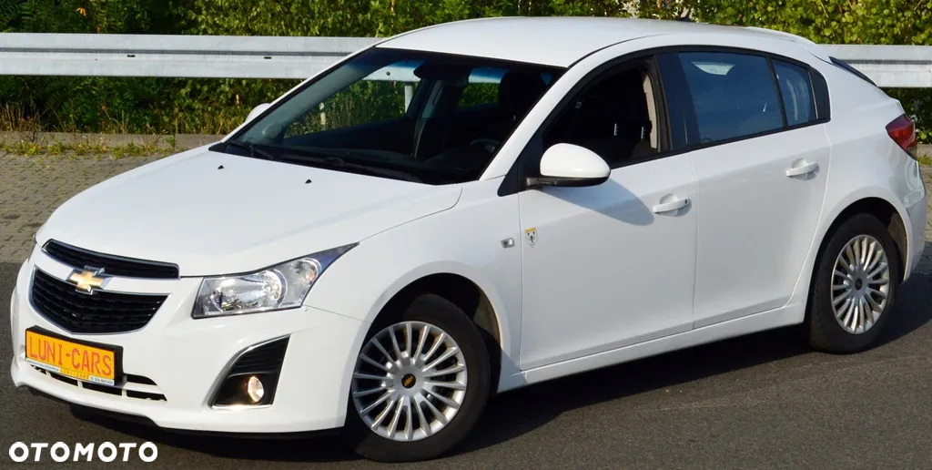 Chevrolet Cruze - 10