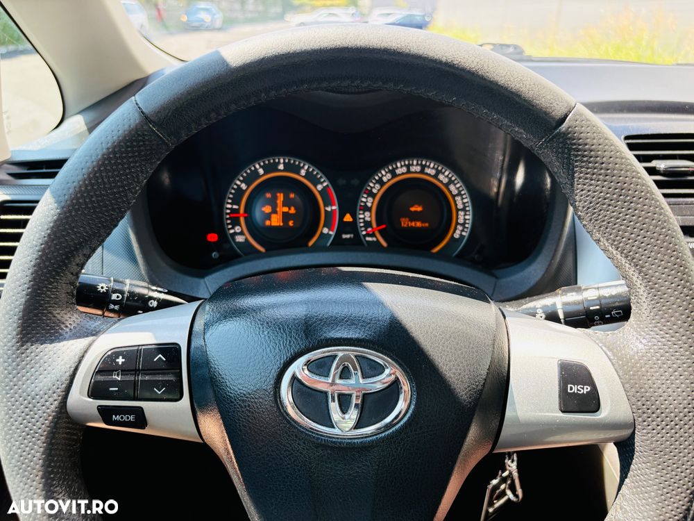 Toyota Auris 1.33 Dual VVT-i Terra - 8