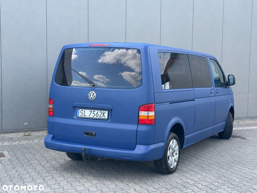 Volkswagen Caravelle - 7