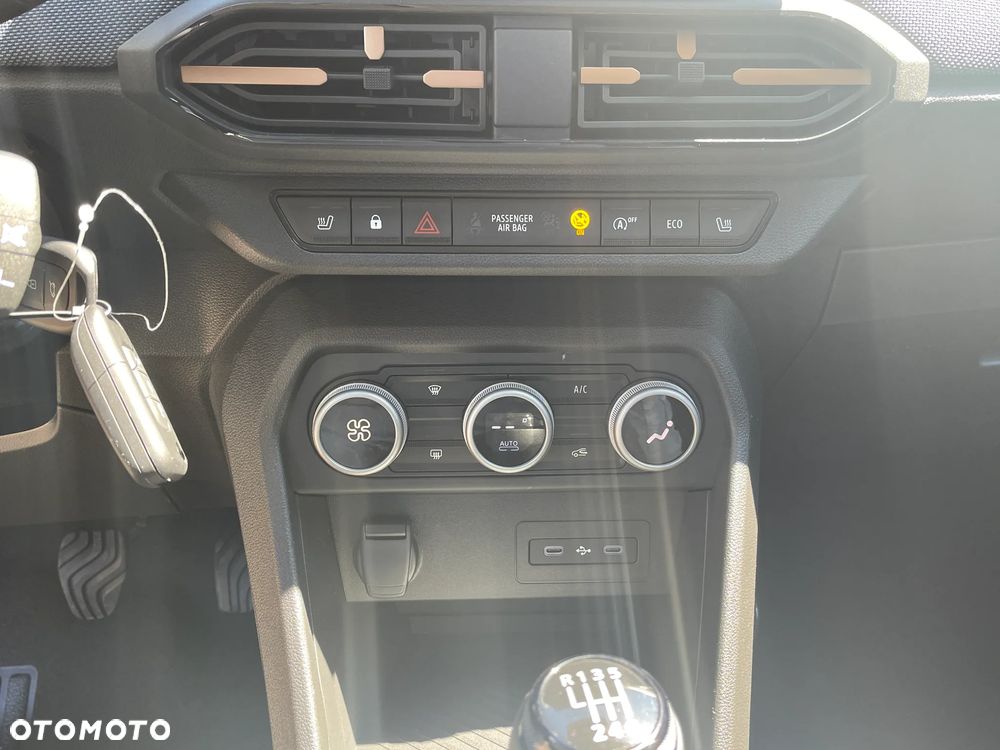 Dacia Sandero - 16