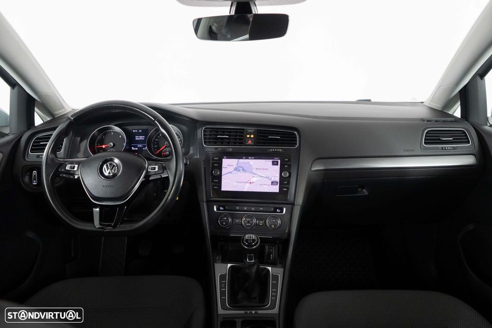 VW Golf Variant 1.6 TDi Confortline - 21