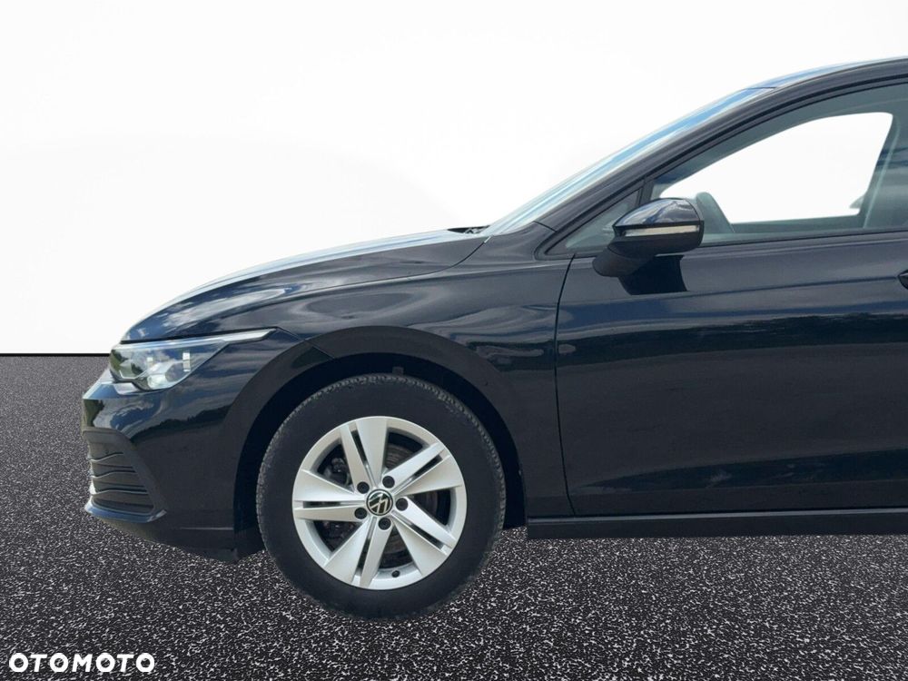 Volkswagen Golf - 11