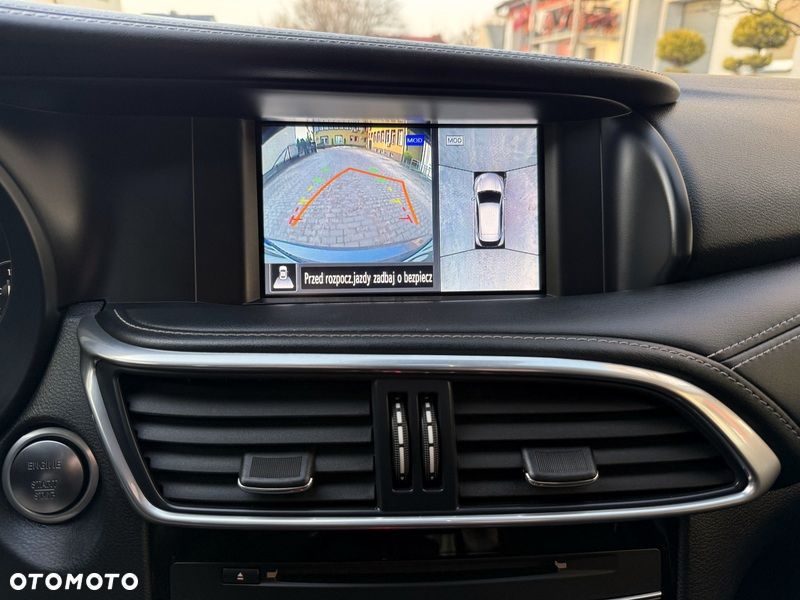 Infiniti Q30 1.6t Premium Tech 7DCT - 7