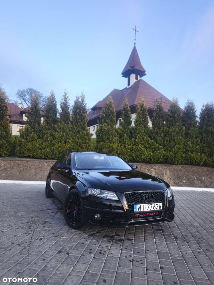 Audi A4 Limousine - 1