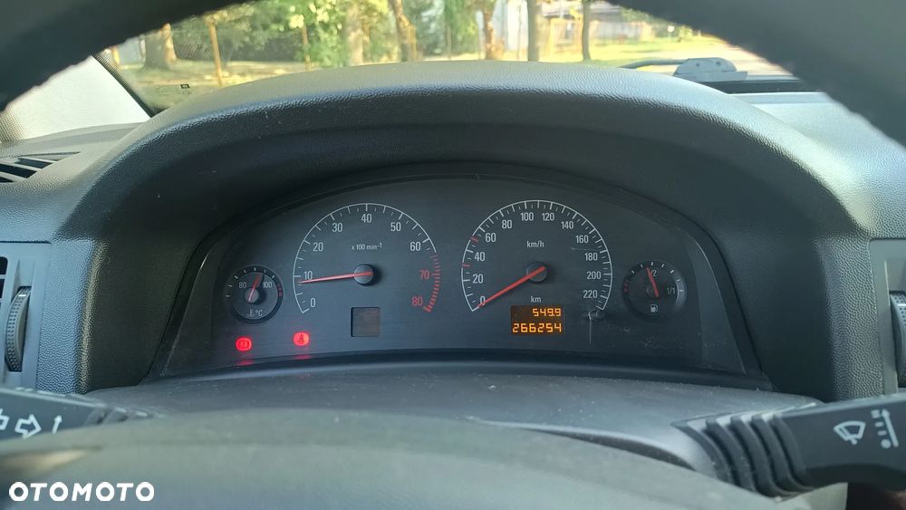 Opel Vectra 1.8 Club - 15