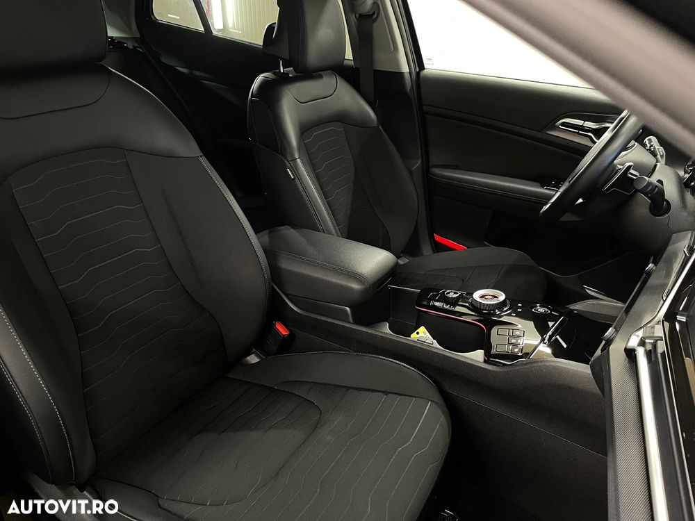 Kia Sportage 1.6 T-GDI HEV 6AT 4x2 Business Line - 12