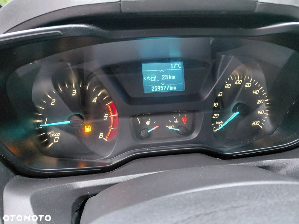 Ford Transit Custom - 13