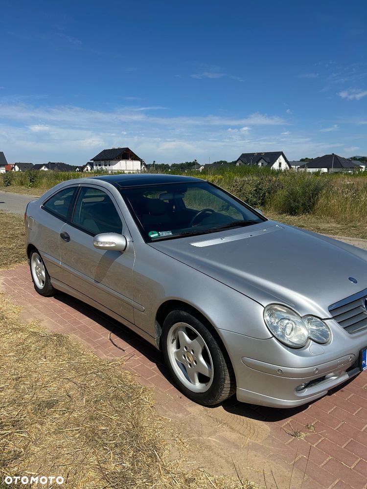 Mercedes-Benz Klasa C 180 Kompressor Automatik - 11