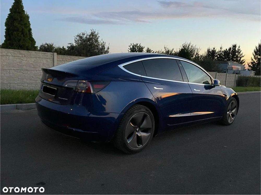 Tesla Model 3 Long Range AWD - 4