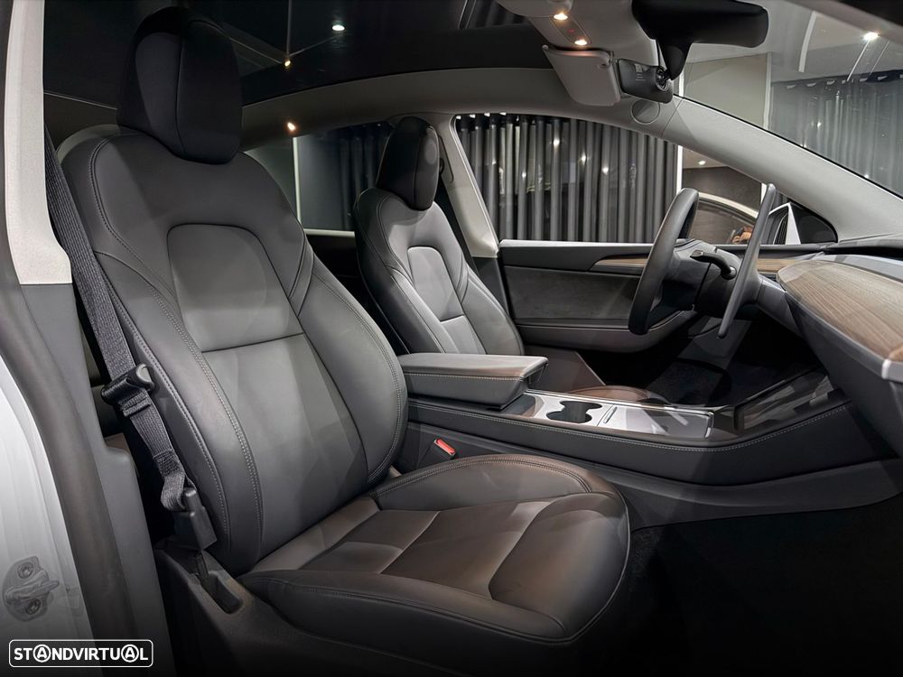 Tesla Model Y Standard - 33