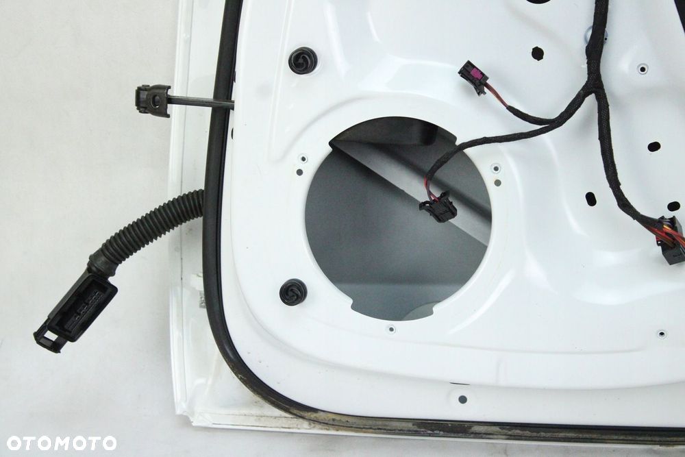 ORYGINALNE DRZWI PRAWY TYŁ AUDI A5 8T LIFT SPORTBACK LY9C - 9