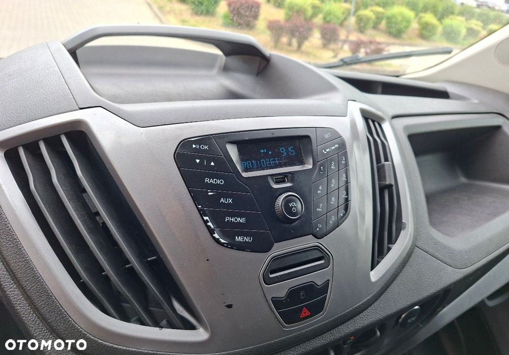 Ford Transit - 22