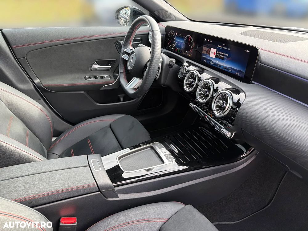 Mercedes-Benz CLA 250 e 8G-DCT - 13