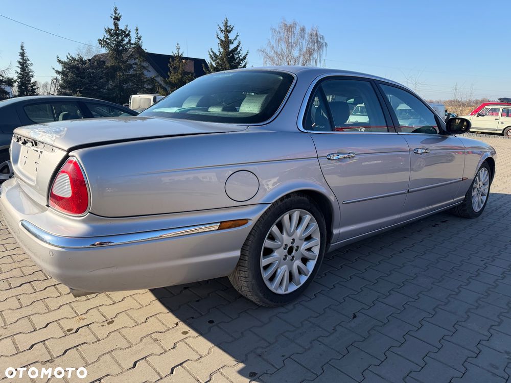 Jaguar XJ XJ8 4.2 LWB - 5