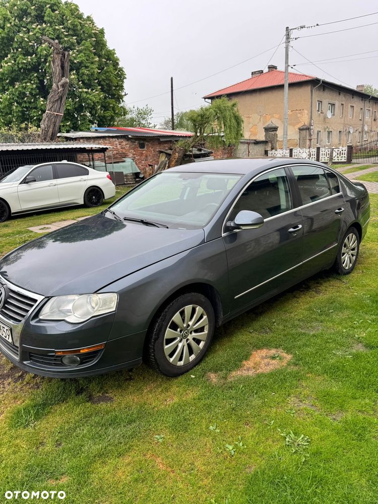 Volkswagen Passat 1.9 TDI Sportline - 5