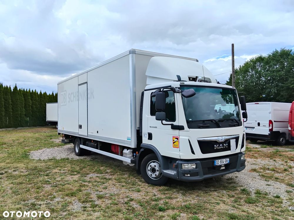 MAN TGL 12-220 - 2