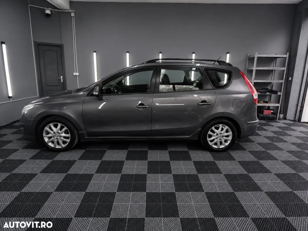Hyundai i30 1.6 CRDI GL VM Comfort - 11