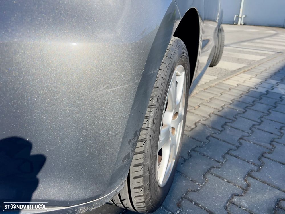 VW Polo 1.6 TDI Conforline DSG - 9