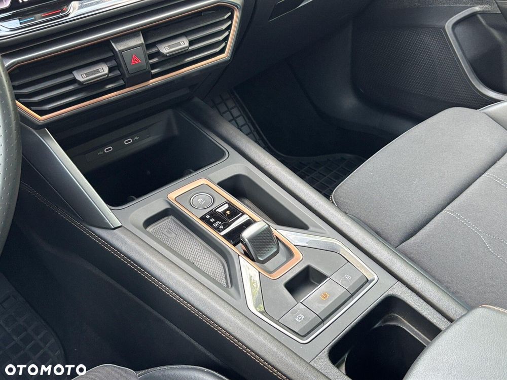 Cupra Leon 1.5 eTSI DSG - 22