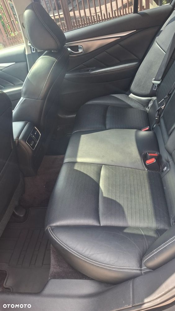 Infiniti Q50 2.0t Sport - 17