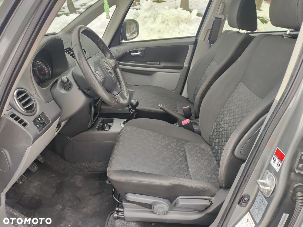 Suzuki SX4 1.6 Premium 4WD - 9