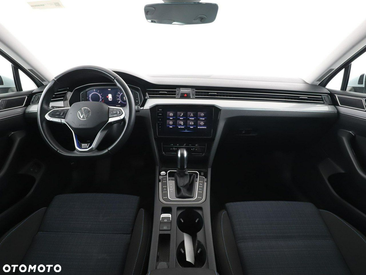 Volkswagen Passat - 16